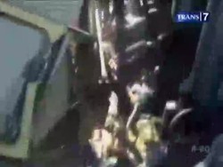 Bus Terbalik, 2 Tewas 3 Luka Parah