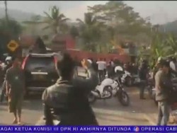 Kontainer Sulit Dievakuasi, Jalan Raya Malangbong Putus