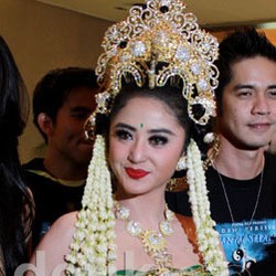 Dewi Persik Tak Mau Lagi Cari Sensasi Demi Promo Film