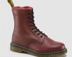 Sepatu Dicontek, Dr. Martens Tuntut Brand Chinese Laundry Rp 11 M