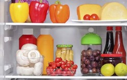 Bahan-bahan Sederhana Ini Ampuh Hilangkan Bau Tak Sedap pada Kulkas (1)