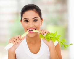 Seledri, Sayuran Renyah Idola Selebriti untuk Tetap Langsing