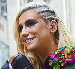 Para Penggemar Membuat Petisi untuk Membebaskan Ke$ha