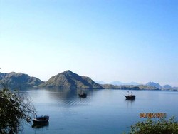 Bertualang ke Pulau Komodo