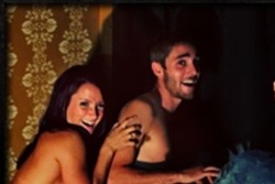 Masuk Atraksi Rumah Hantu di AS, Wisatawan Harus Bugil!