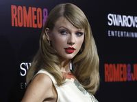 Pretty and Sweet Taylor Swift