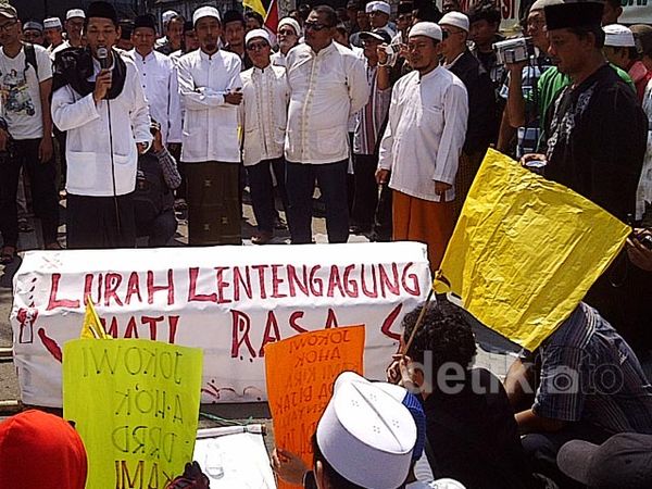 Lurah Susan Kembali Didemo