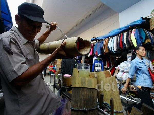 PKL Kebayoran Lama Segera Direlokasi