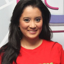 Marcella Zalianty Filmkan Lagu Mantan Terindah Yovie Widianto