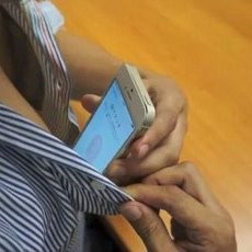 Konyol, iPhone 5S Dibuka dengan Puting Payudara