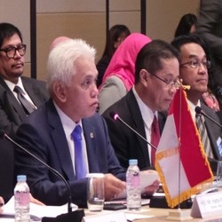 Temui Menperindag Korsel, Hatta Banggakan Pabrik Ban dan Baja Korea