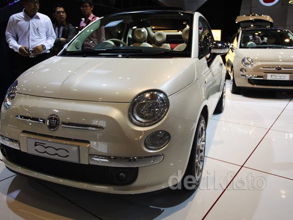 Si Mungil Fiat 500