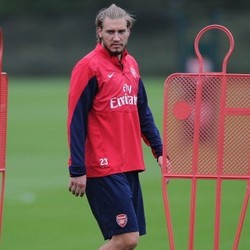Wenger Akan Beri Bendtner Kesempatan untuk Kembali Rebut Hati Fans