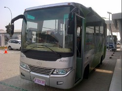 Menjajal Asyiknya Kopaja AC 