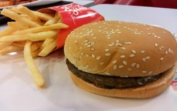 Lotteria: Mah Sit Sso Yo! Burger Bulgogi Juicy yang Gurih Manis