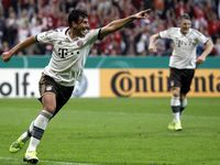 Bayern Hantam Hannover 4-1