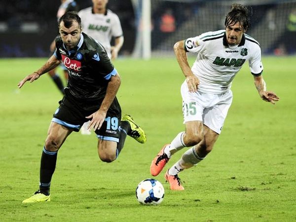 Napoli Ditahan Sassuolo