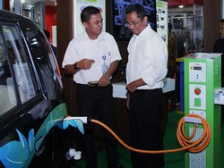 Dahlan Iskan: Daripada Ribut BBM, Lebih Baik Pakai Mobil Listrik