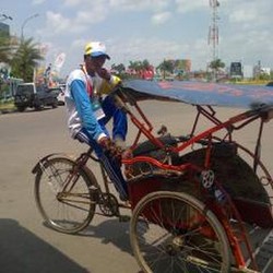 ISG Adem Ayem, Penarik Becak pun Sepi Penumpang