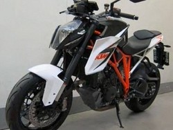 Ini Wajah Asli KTM 1290 Super Duke R
