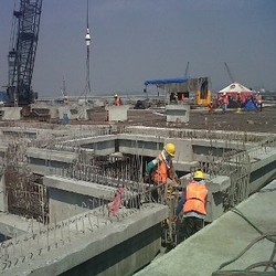 Teluk Lamong, Pelabuhan Penyangga Tanjung Perak Rp 3,5 T Rampung di 2014