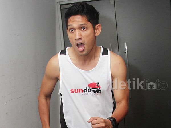 Lari Bareng Ibnu Jamil dan Donny Damara