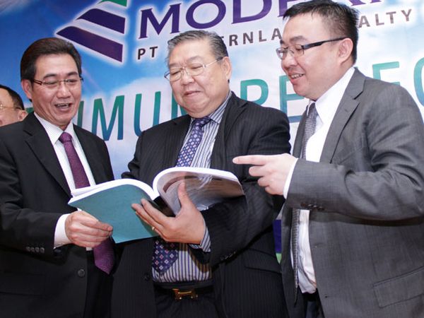 Modernland Gelar RUPSLB