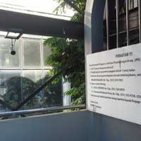 Jangan Mencoba Sembunyi di Jembatan Penyeberangan!