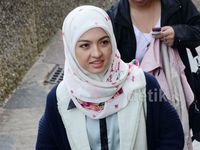 Raline Shah Berhijab di 99 Cahaya di Langit Eropa