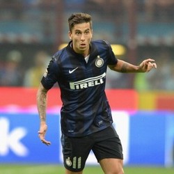 Mazzarri Temukan Hamsik pada Ricky Alvarez