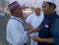 Kisah Jamaah Haji Tersesat: Saget Wangsul Dateng Maktab Mboten, Pak?