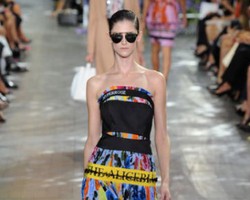 Pekan Mode Paris: Sentuhan Floral Pada Koleksi Christian Dior