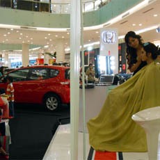 Pengguna dan Calon Konsumen Honda Ikuti Jazz Beauty Class
