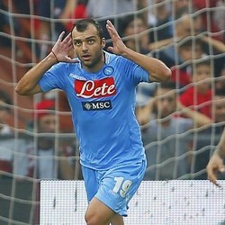 Napoli Puncaki Klasemen Usai Kalahkan Genoa