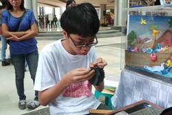 Meski Punya Keterbatasan, Thomas Bertekad Pecahkan Rekor MURI Melalui Origami