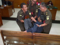 Apapun Kondisi Benget, Hakim akan Bacakan Vonis 3 Oktober