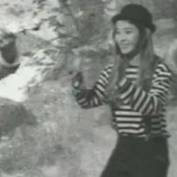 IU Manggung Bareng Charlie Chaplin di Teaser Modern Times