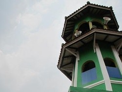 Unik, Pecinan Tangerang Punya Masjid Bermenara Pagoda