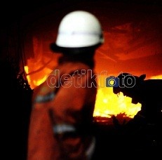 200 Rumah di Pemukiman Dekat Mal Artha Gading Hangus Terbakar
