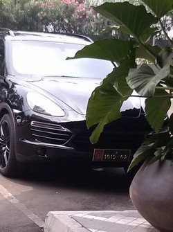 TNI akan Menindak Pengemudi Porsche yang Memakai Pelat Nomor Militer