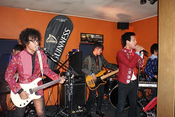 Konser dMasiv di Dublin, Irlandia