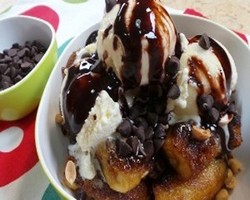 Manjakan Si Dia dengan Banana Split yang Bikin Nagih