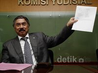Datangi KY, Gayus Lumbuun Jelaskan Isu Suap