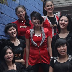 7 Icons Tampil di Asia Song Festival 2013