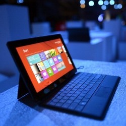 Tantang iPad Mini, Microsoft Siapkan Surface Mini?