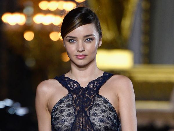Si Seksi Miranda Kerr di Catwalk