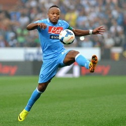 Napoli Perpanjang Kontrak Zuniga