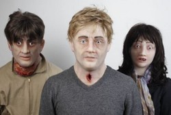 Kampanye Stop Rokok Gaya Baru: Pakai Topeng Seram yang Ada Kankernya