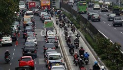 Warga Pilih Naik Motor karena Praktis dan Angkutan Umum Tak Layak