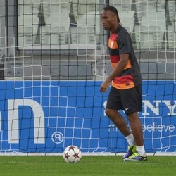 Bonucci Waspadai Drogba